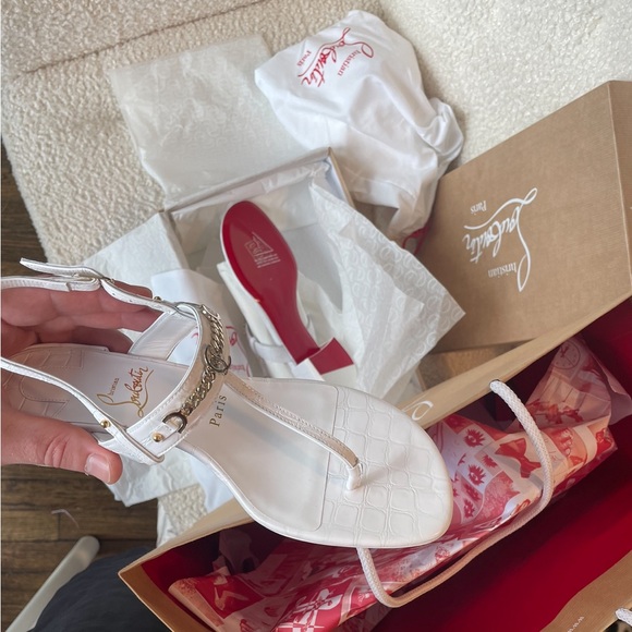 Christian Louboutin leather chain red sole slingback sandals white - Picture 4 of 12